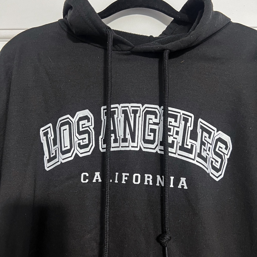nwt sweatshirt